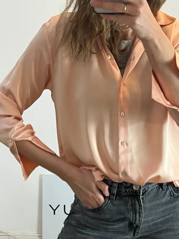 ZARA. Blusa satinada fluida. T S