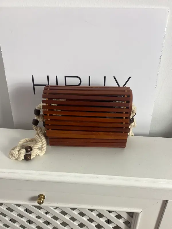 ZARA. Bolso madera marrón