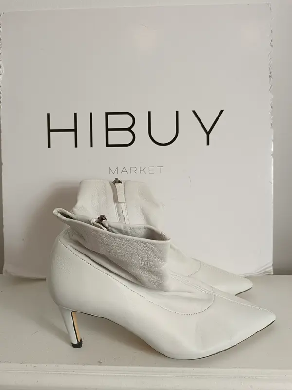 ZARA. Botines blancos tacón T.38