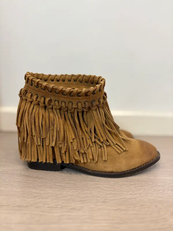 ZARA. Botines flecos cuña interior. T 40