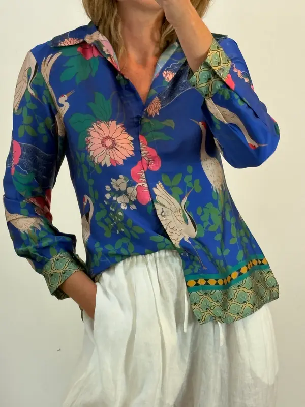 ZARA. Camisa azul estampada satinada