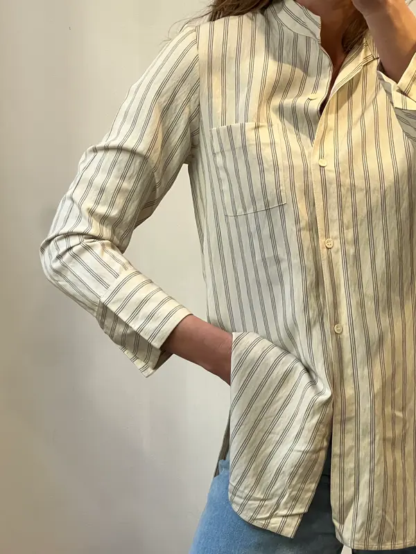 ZARA. Camisa beige fluida rayas. T S