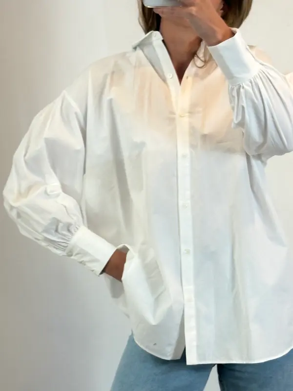 ZARA. Camisa blanca fruncidos espalda. T S