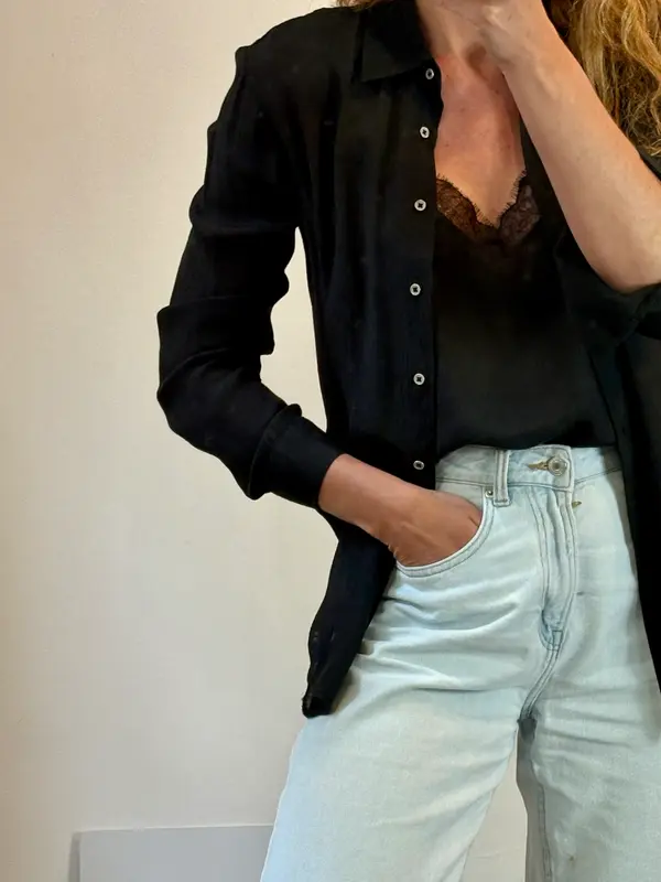 ZARA. Camisa fluida y top lencero
