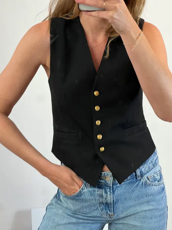 ZARA. Chaleco negro botones dorados. T S
