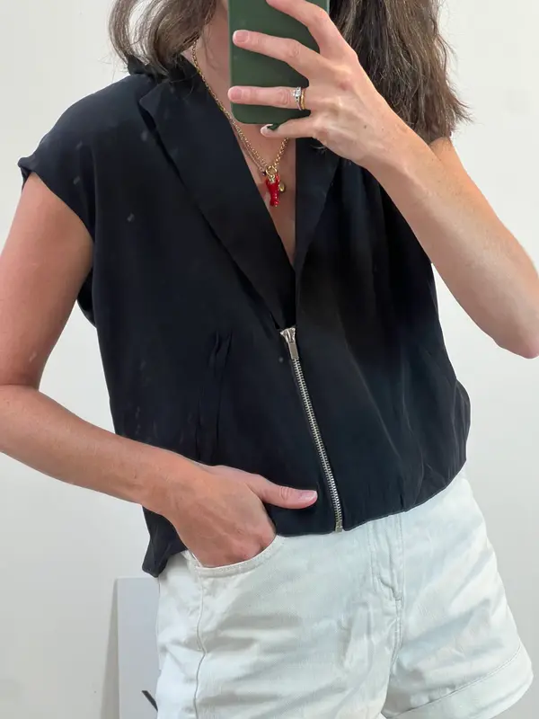 ZARA. Chaleco negro fluido T.m
