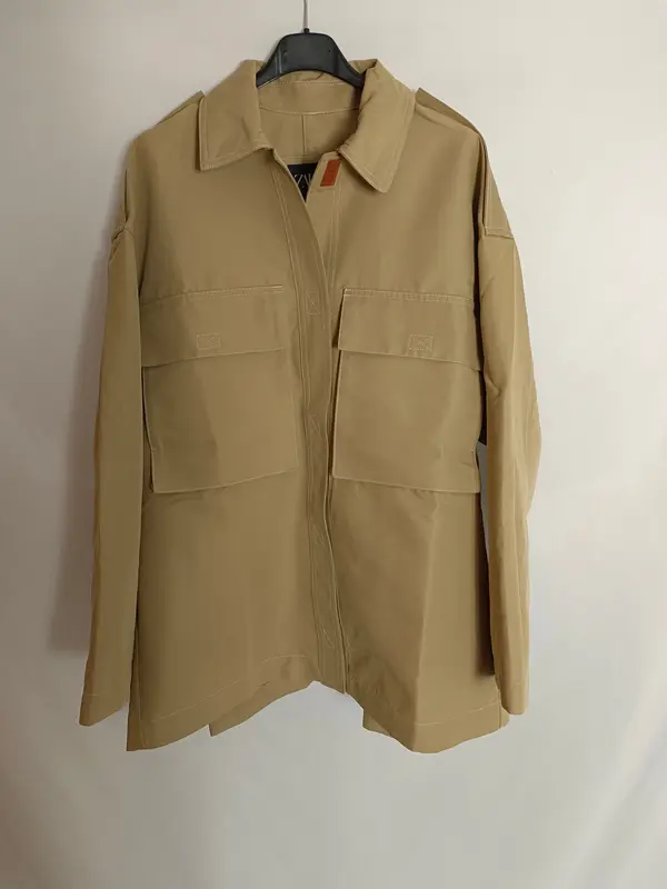 ZARA. Chaqueta beige oversized  T.xs/s