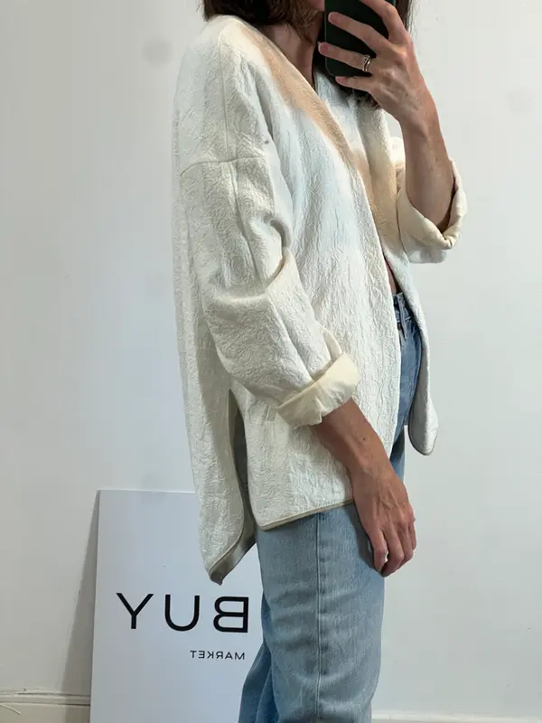 ZARA. Chaqueta blanca textura T.s