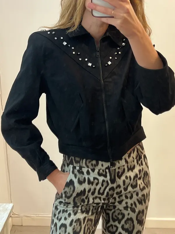 ZARA. chaqueta denim negra tachuelas T.m