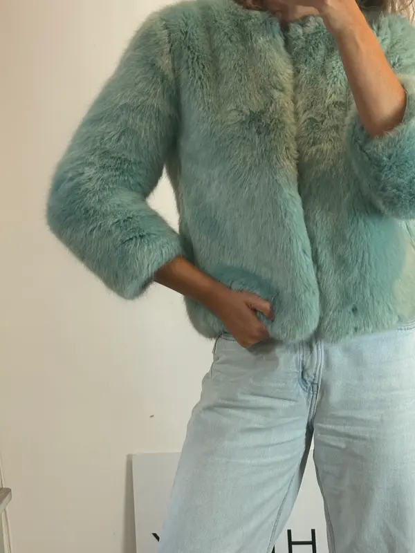 ZARA. Chaqueta pelo verde agua. T M