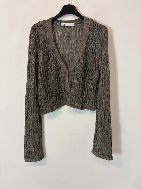 ZARA. Chaqueta punto hilos brillo calada
