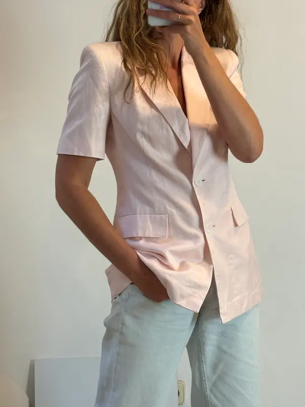 ZARA. Chaqueta rosa con lino