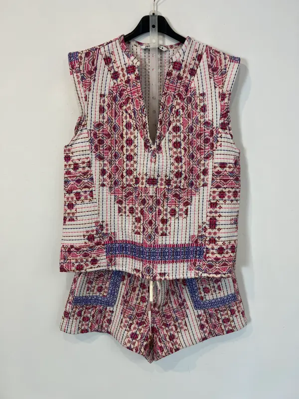 ZARA. Conjunto estampado textura. T M