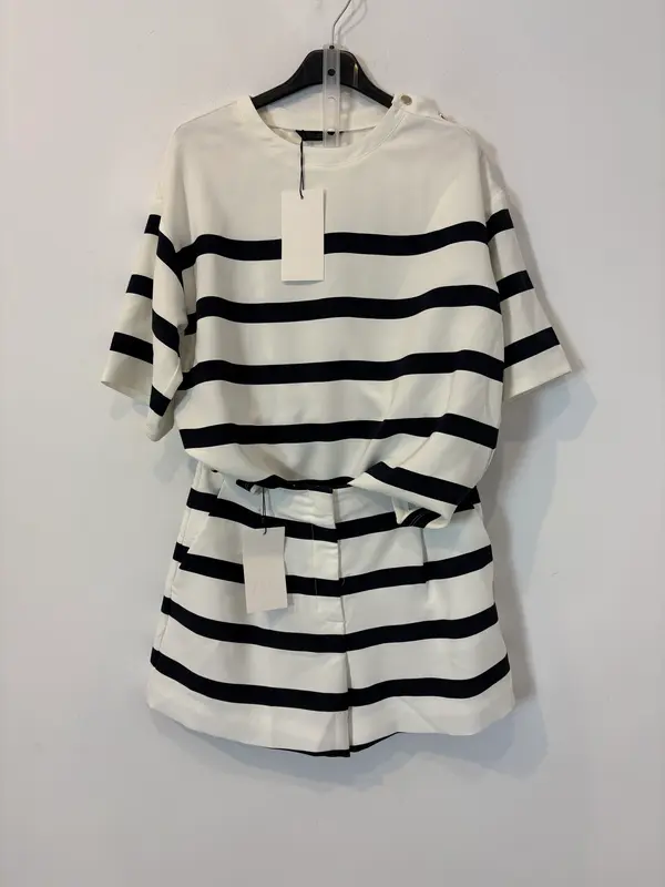 ZARA. Conjunto marinero textura