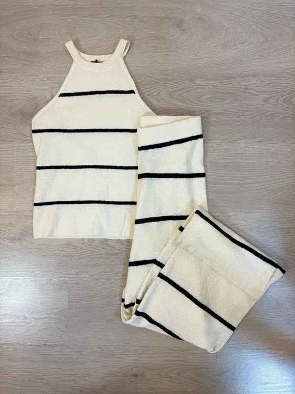 ZARA. Conjunto punto rayas marineras