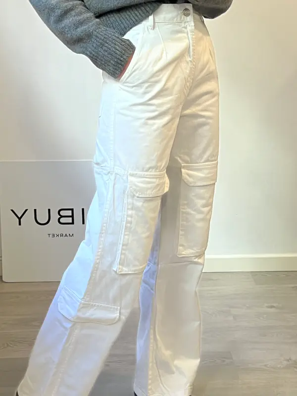 ZARA. Denim blanco pata ancha bolsillos. T 34