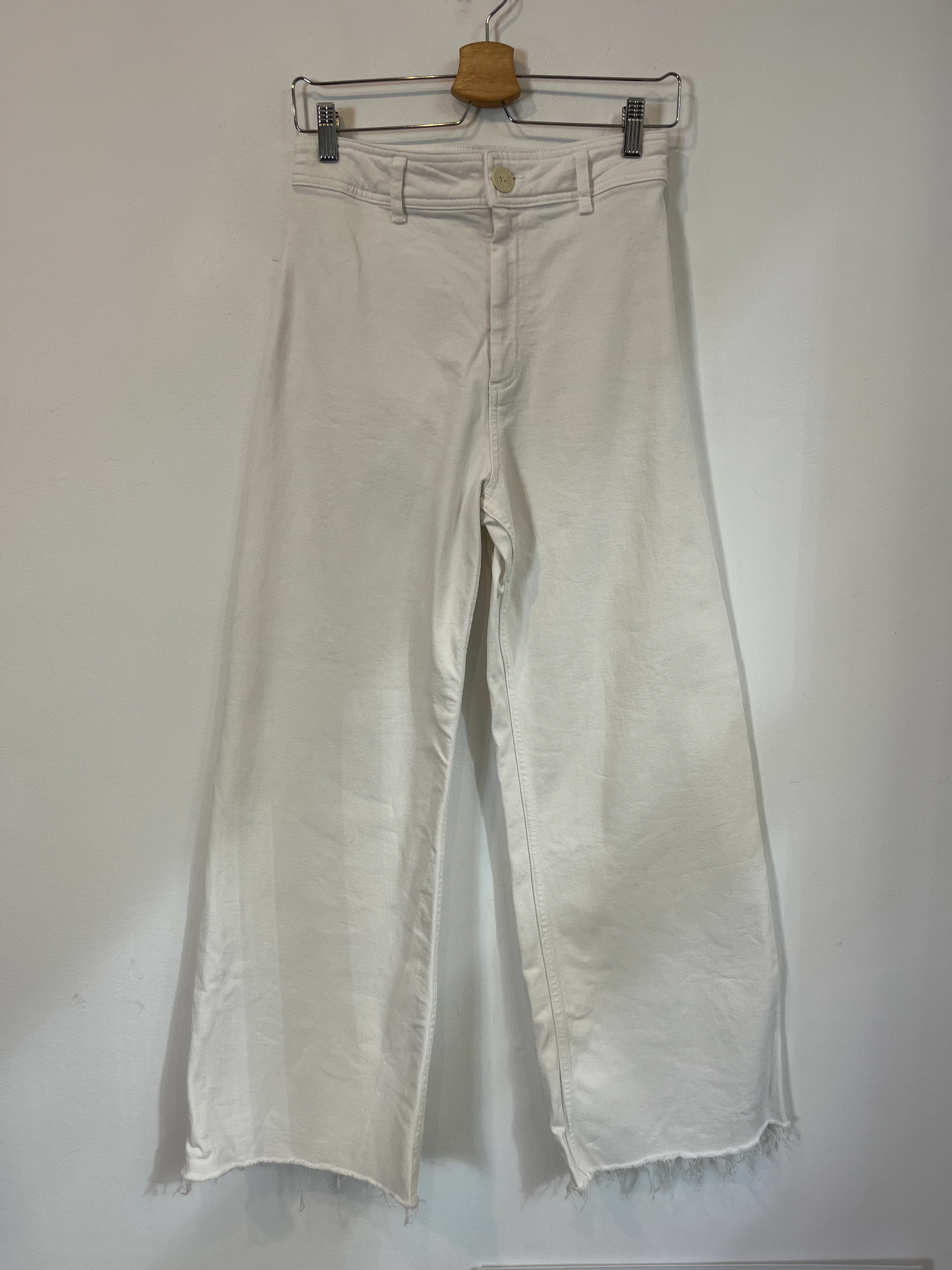 ZARA. Denim culotte blanco. T 38