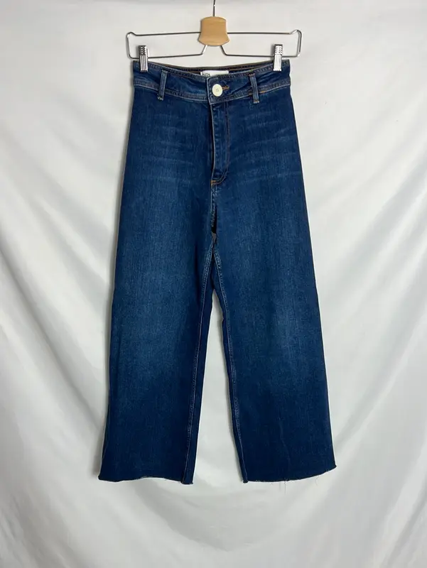 ZARA. Denim culotte pata ancha. T 36