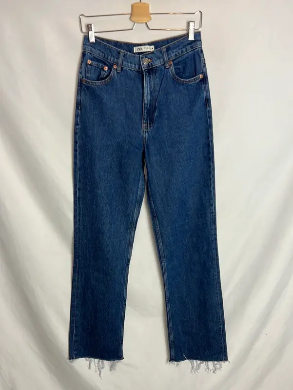 ZARA. Denim pata ancha desflecado. T 36