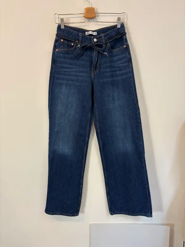 ZARA. Denim pata ancha lazo