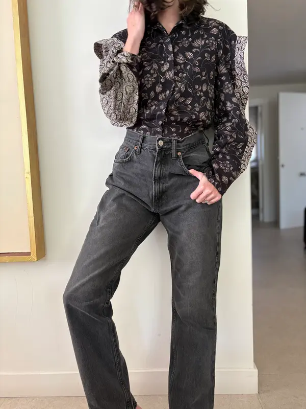 ZARA. Denim recto gris oscuro. T 38
