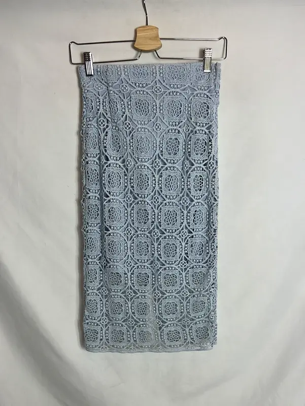 ZARA. Falda azul encaje T.xs