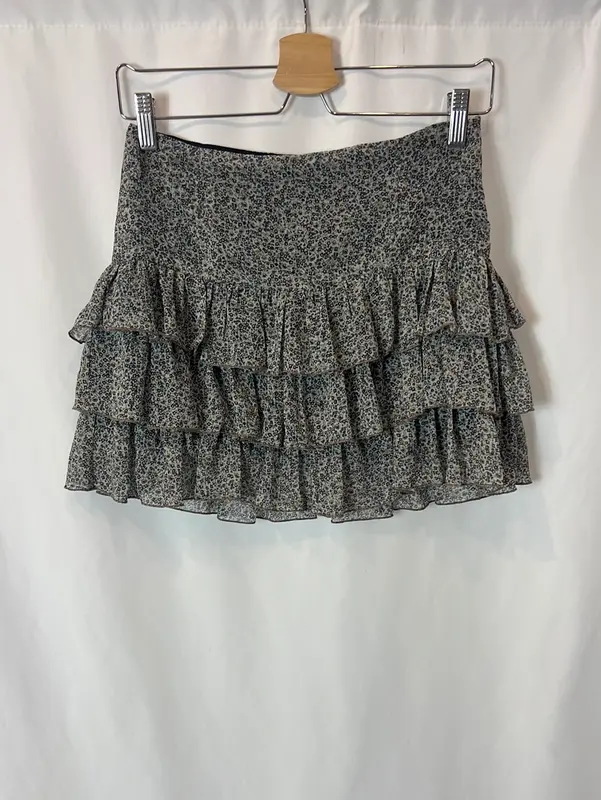 ZARA. Falda corta volantes T.s