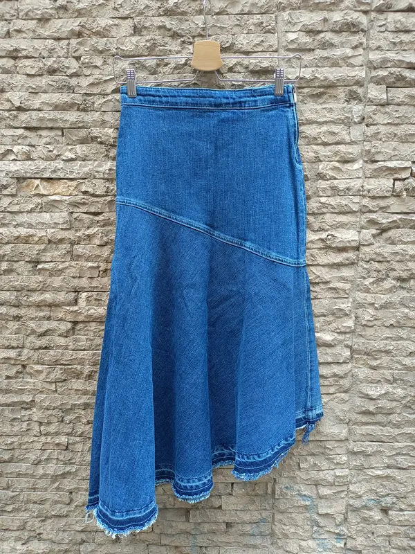 ZARA. Falda denim midi asimétrica. T S