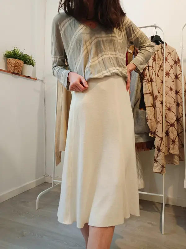 ZARA. Falda midi punto color crudo. T S