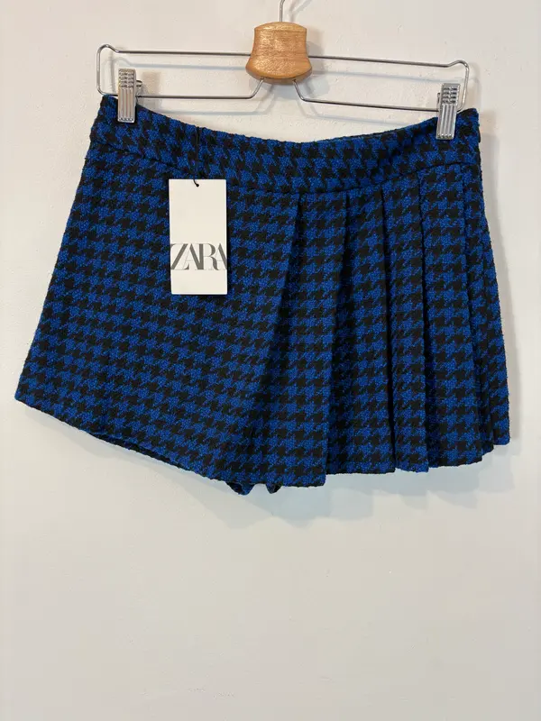 ZARA. Falda pantalón tweed pata de gallo