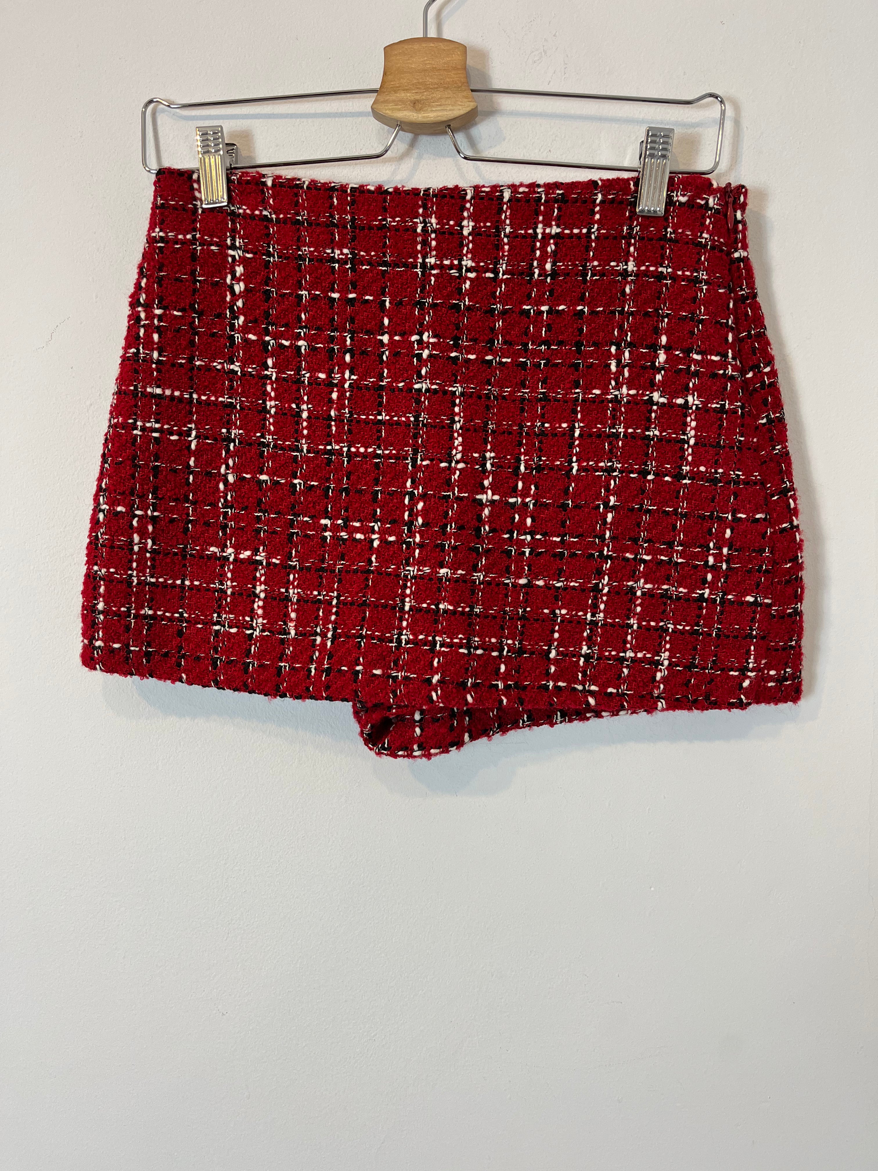 ZARA. Falda pantalón tweed rojo. T S(XS)