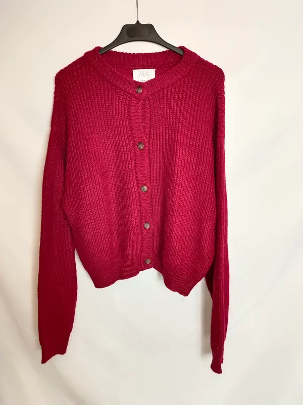 ZARA. Jersey abotonado burdeos T.13/14