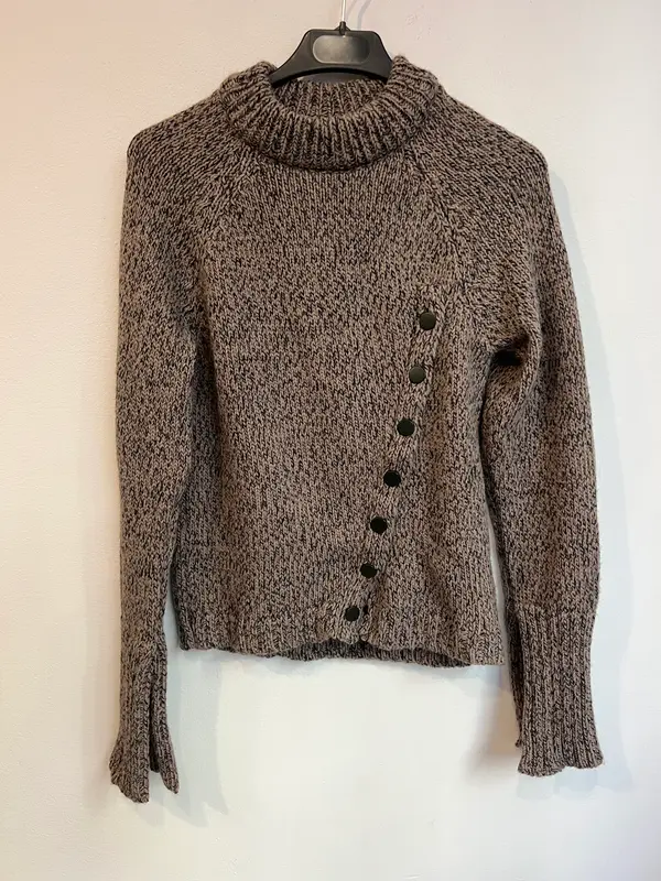 ZARA. Jersey jaspeado botones. T S