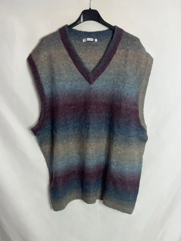 ZARA. Jersey sin mangas colores. T XL