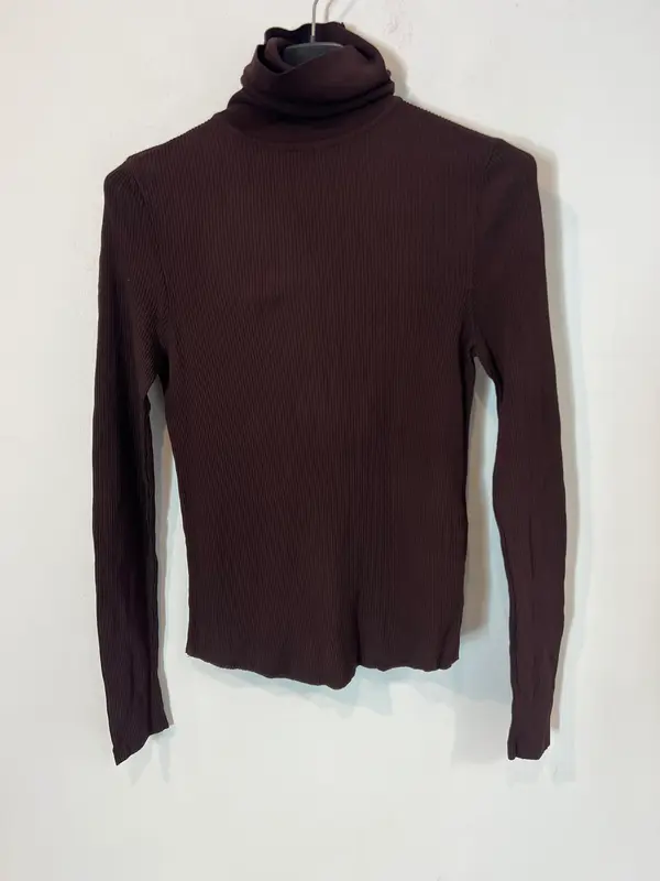 ZARA. Jersey/top marrón canalé T.m