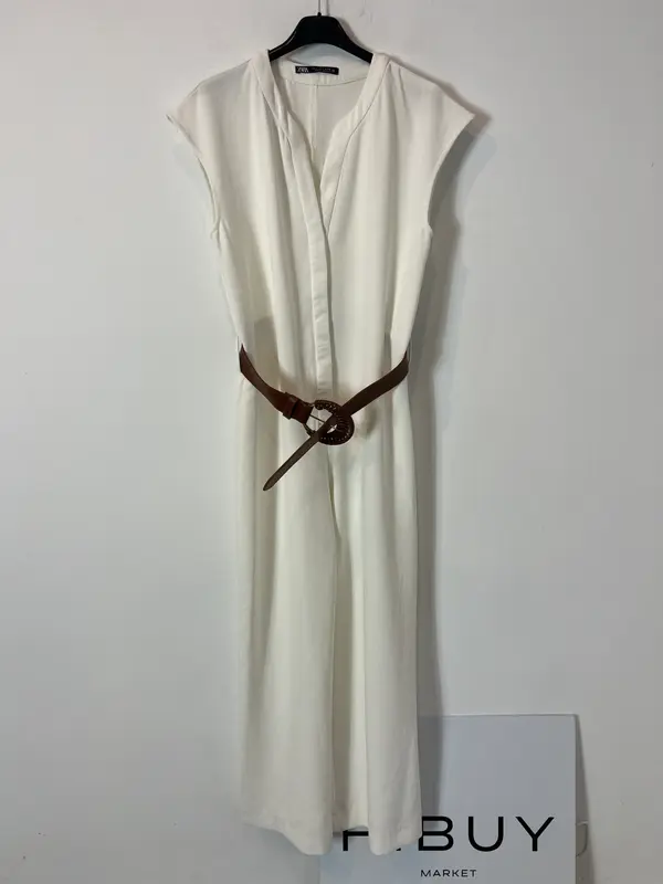 ZARA. Mono blanco fluido cinturón. T S