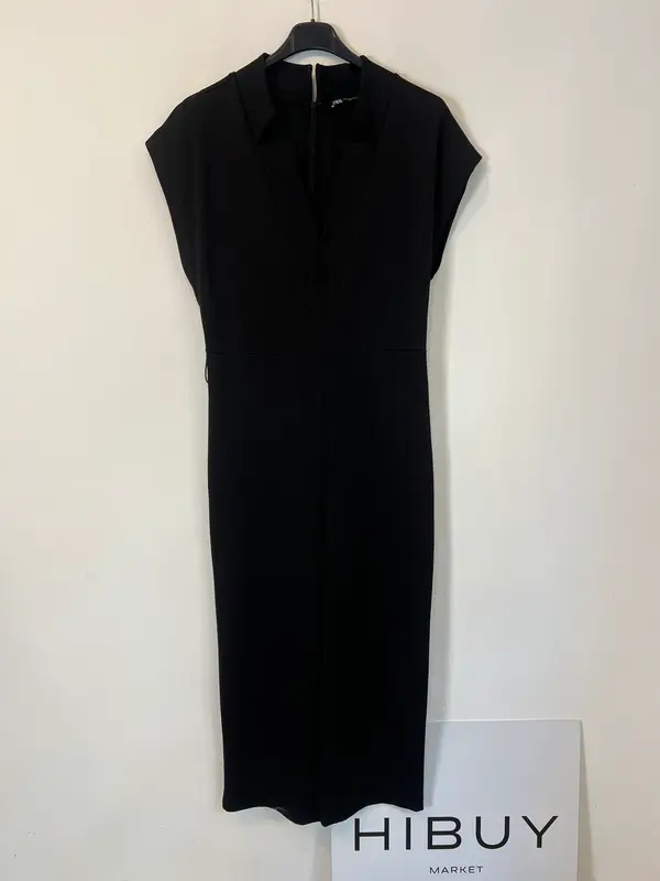 ZARA. Mono negro largo T.m