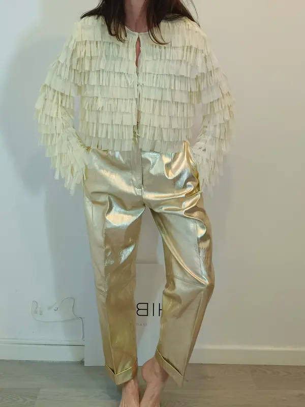 ZARA. Pantalón ancho dorado T.s