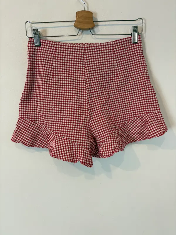 ZARA. Pantalón corto cuadros T.s