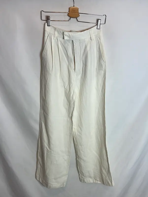 ZARA. Pantalón crudo pinzas lino y viscosa. T XS