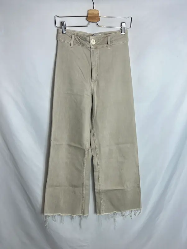 ZARA. Pantalón culotte color tostado. T 36