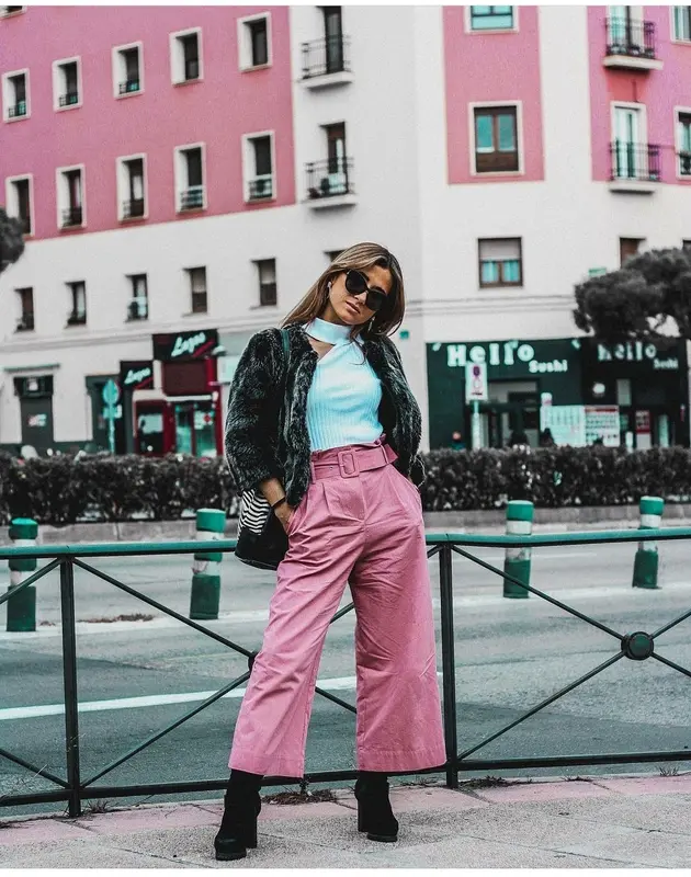 ZARA. Pantalón culotte  rosa T.xs