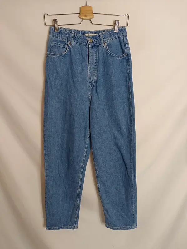 ZARA. Pantalón denim recto  T.38