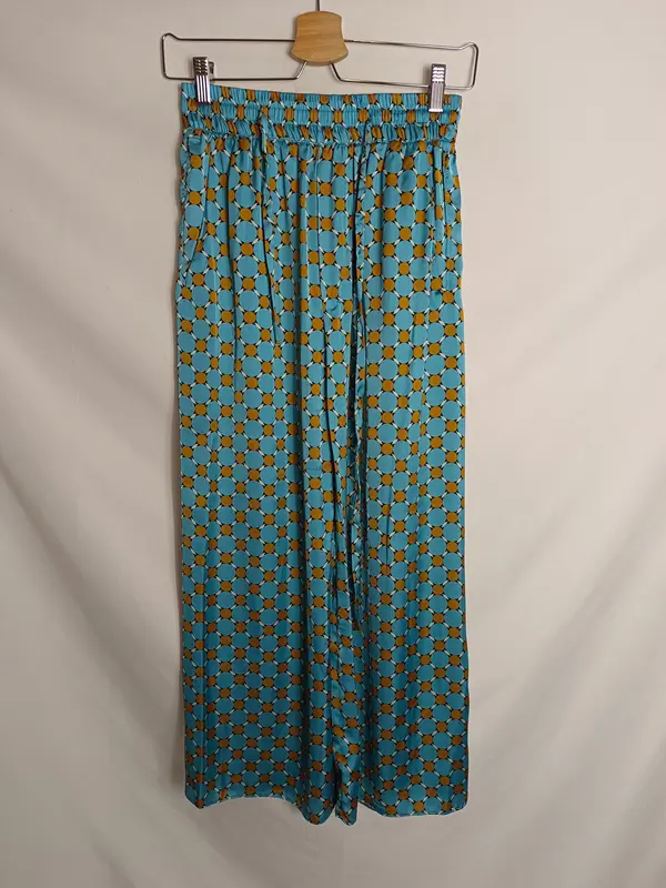 ZARA. Pantalón estampado fluido T.xs