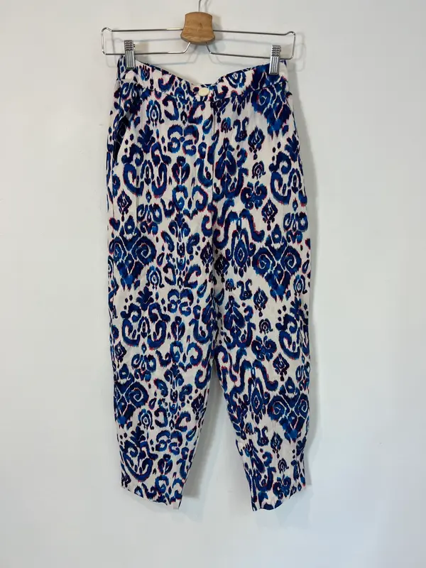 ZARA. Pantalón fluido estampado azules. T XS