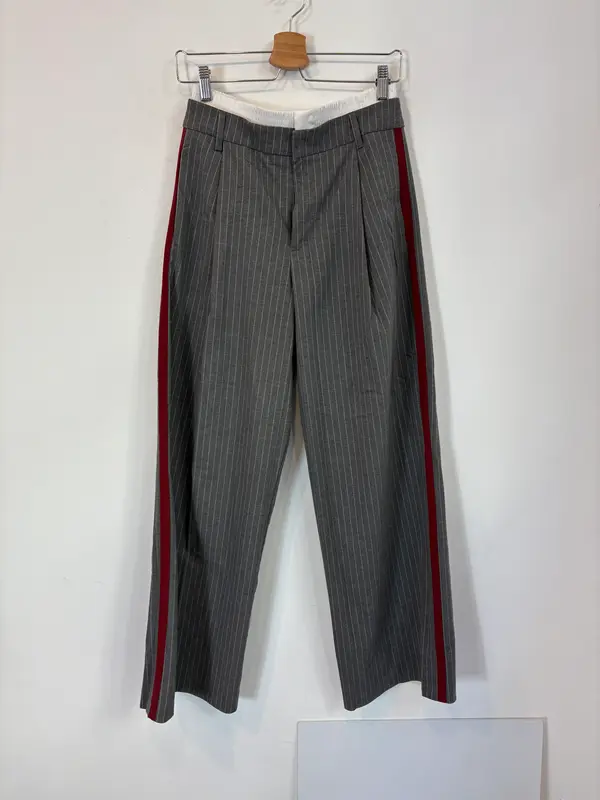 ZARA. Pantalón pinzas doble cintura. T XS