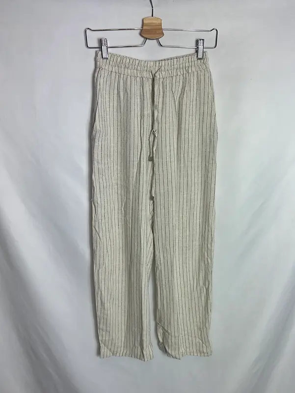ZARA. Pantalón textura fluido rayas. T XS