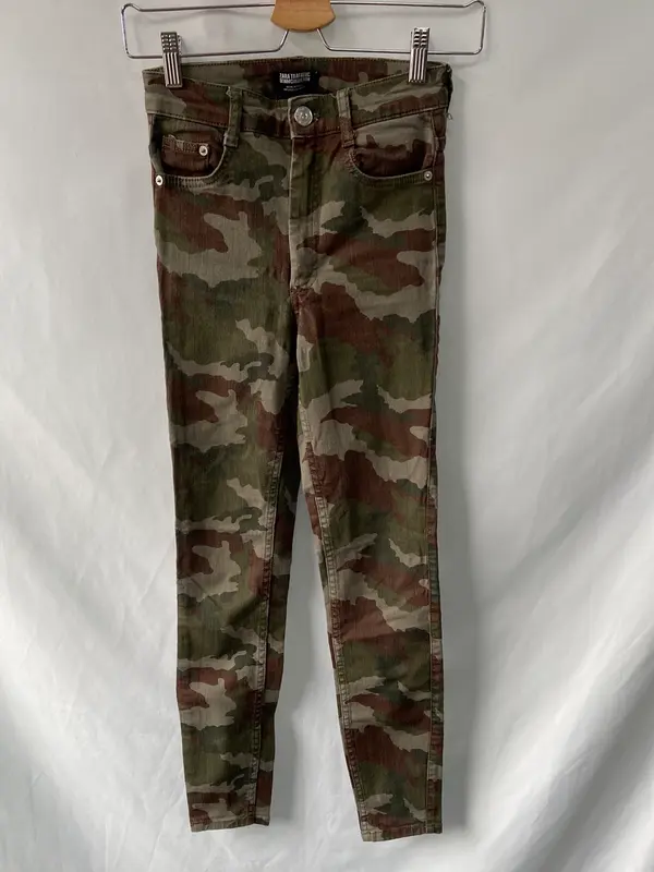 ZARA.Pantalones camuflaje T.34 (32)