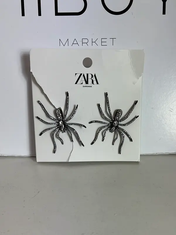 ZARA. Pendientes maxi araña