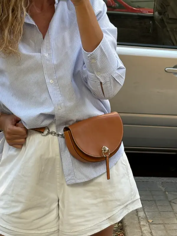 ZARA. Riñonera/ bolso piel camel
